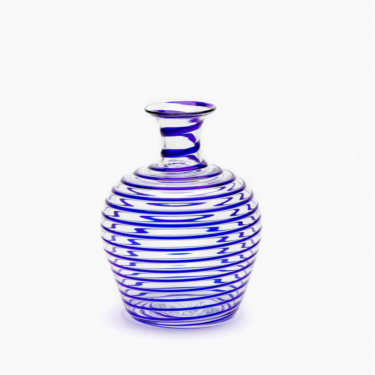 http://yaliglass.com/cdn/shop/files/YALI-A-FILO-CARAFE-1500ML-1-NEW_1200x1200.jpg?v=1693386715