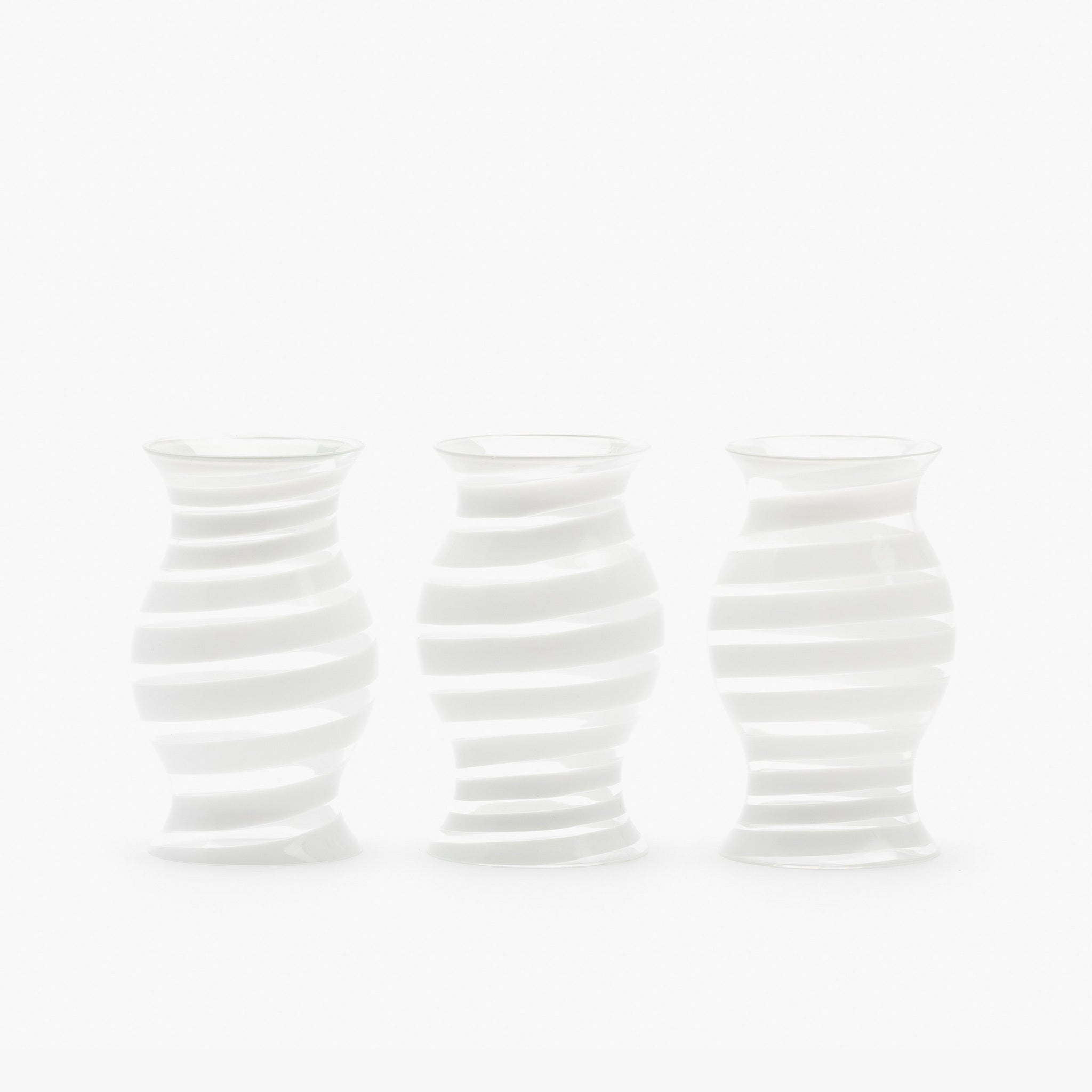 YALI A NASTRO CANDLE COVER WHITE