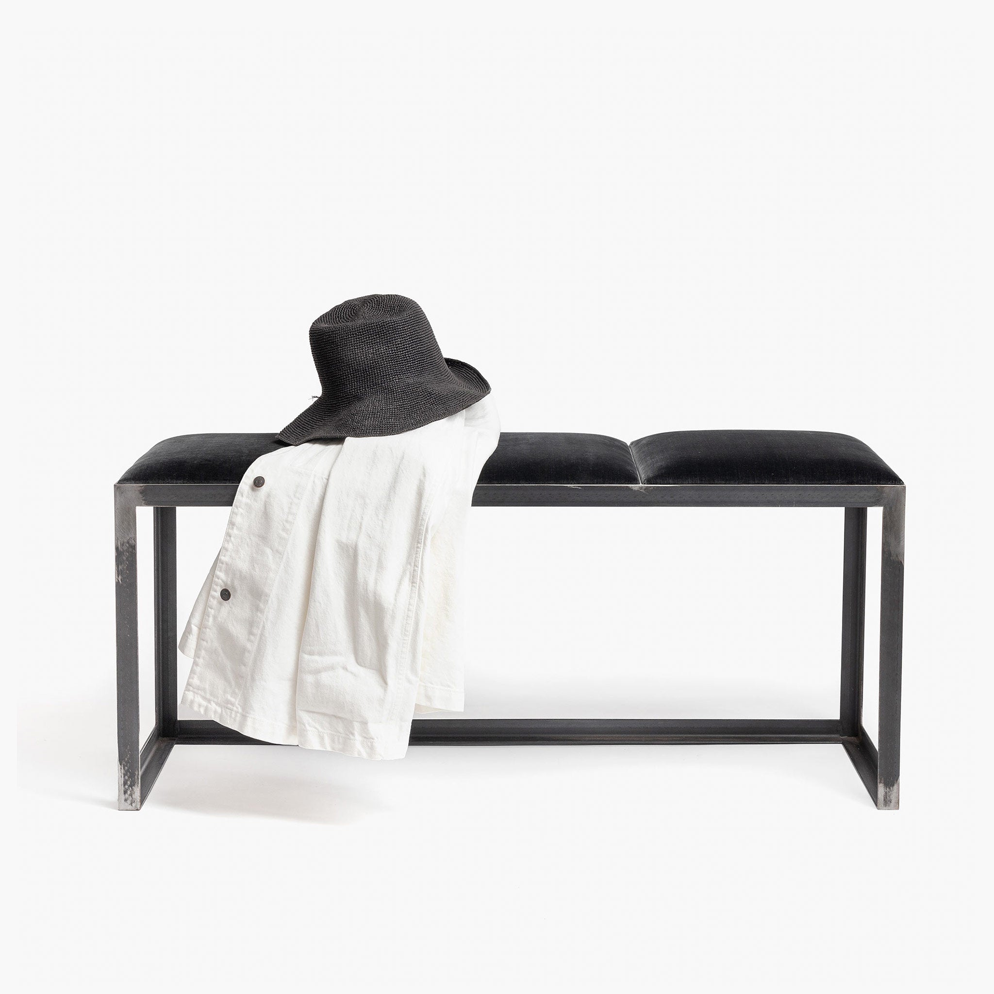 YALI ANGEL BENCH BLACK