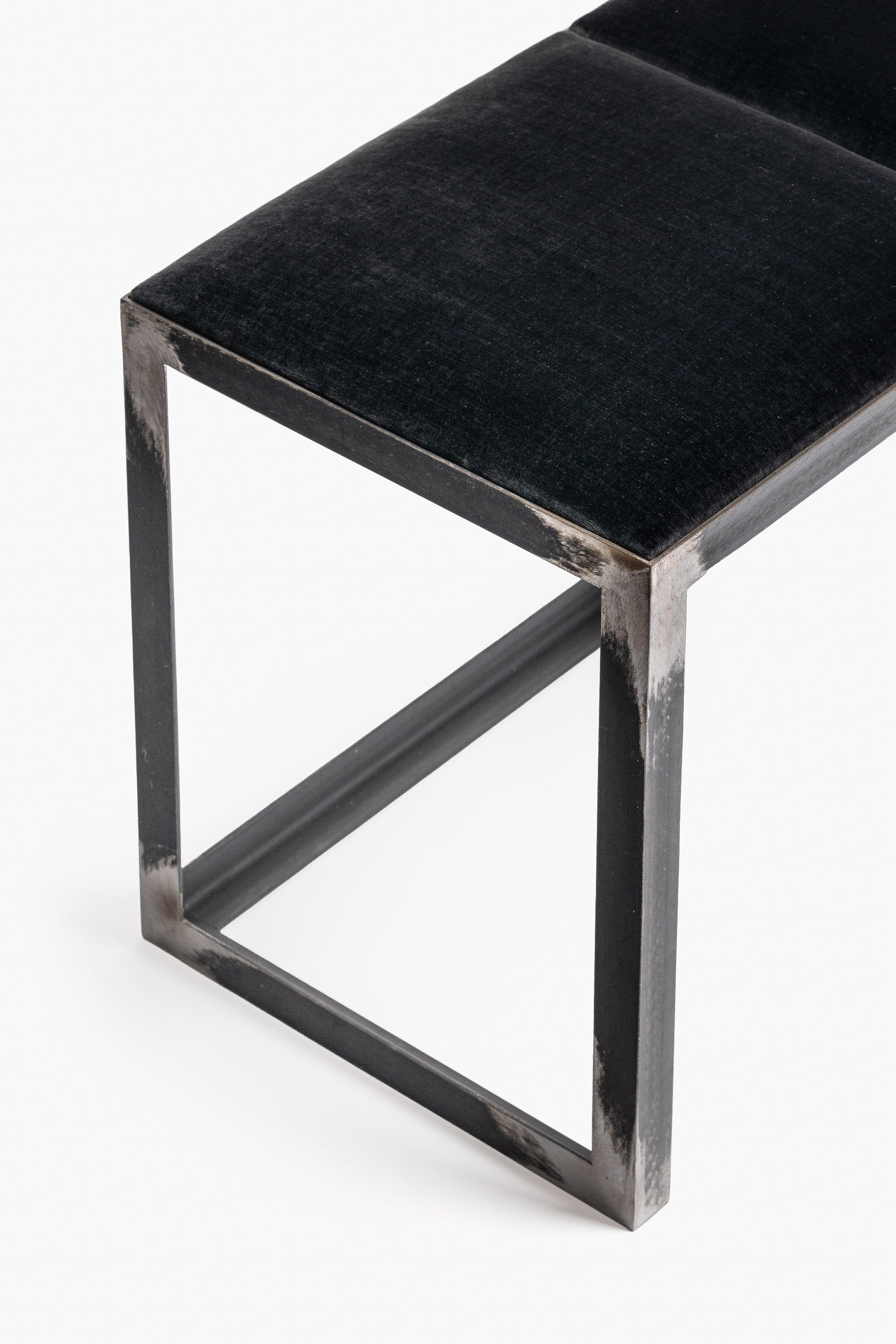 YALI ANGEL BENCH BLACK