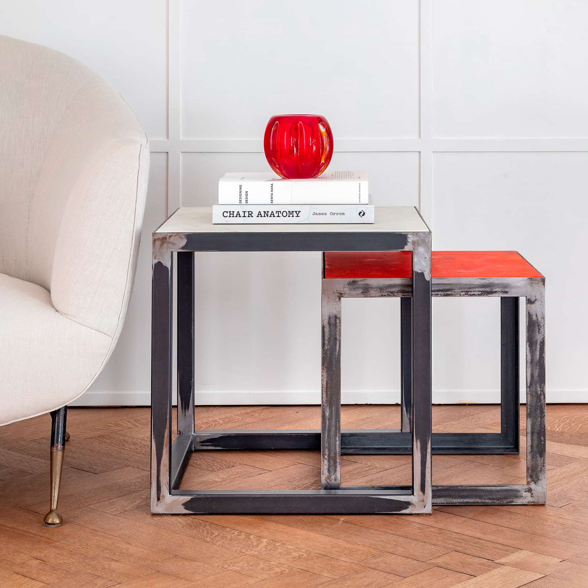 YALI ANGEL TABLE 02 RED