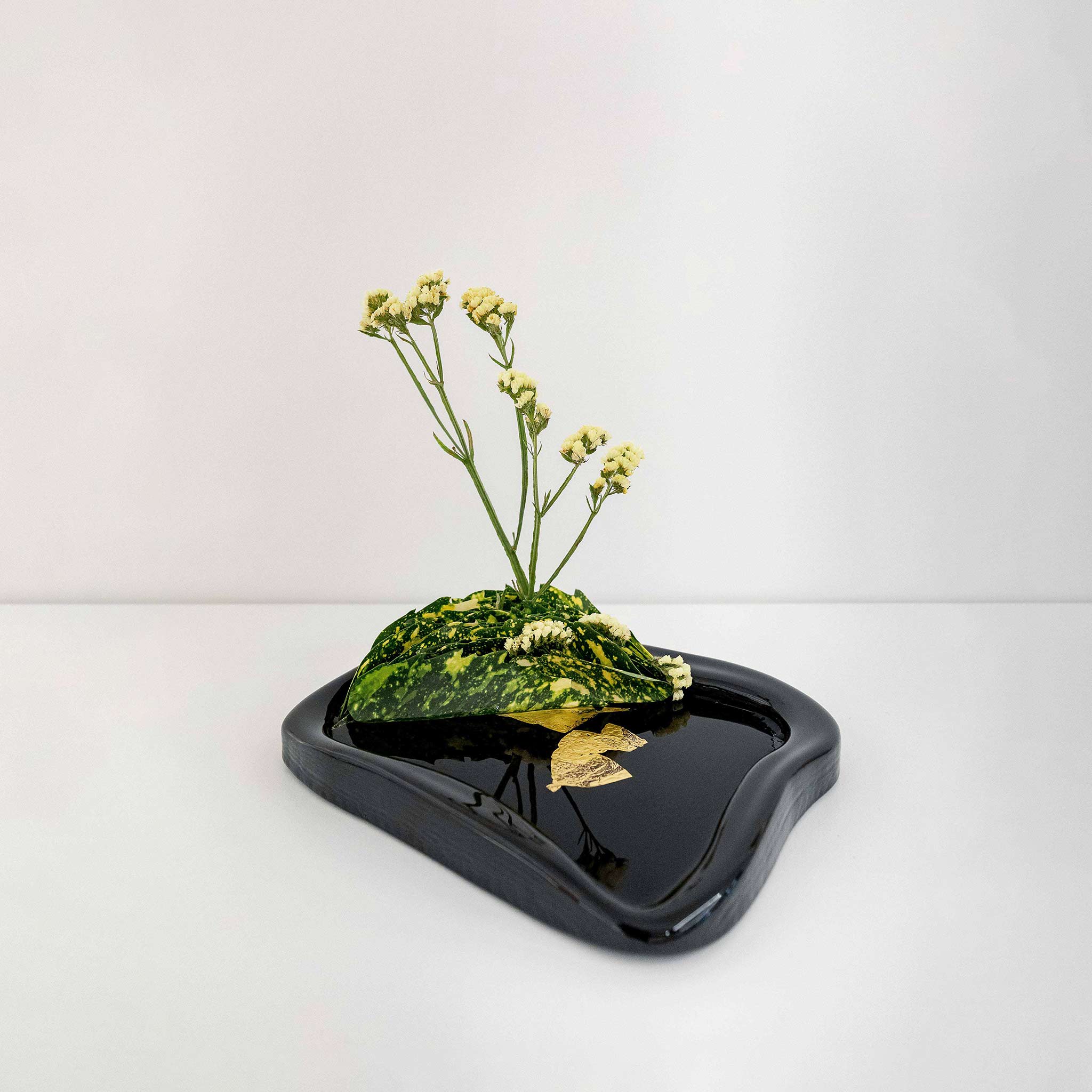 YALI MORIBANA BLACK GOLD LEAF MEDIUM