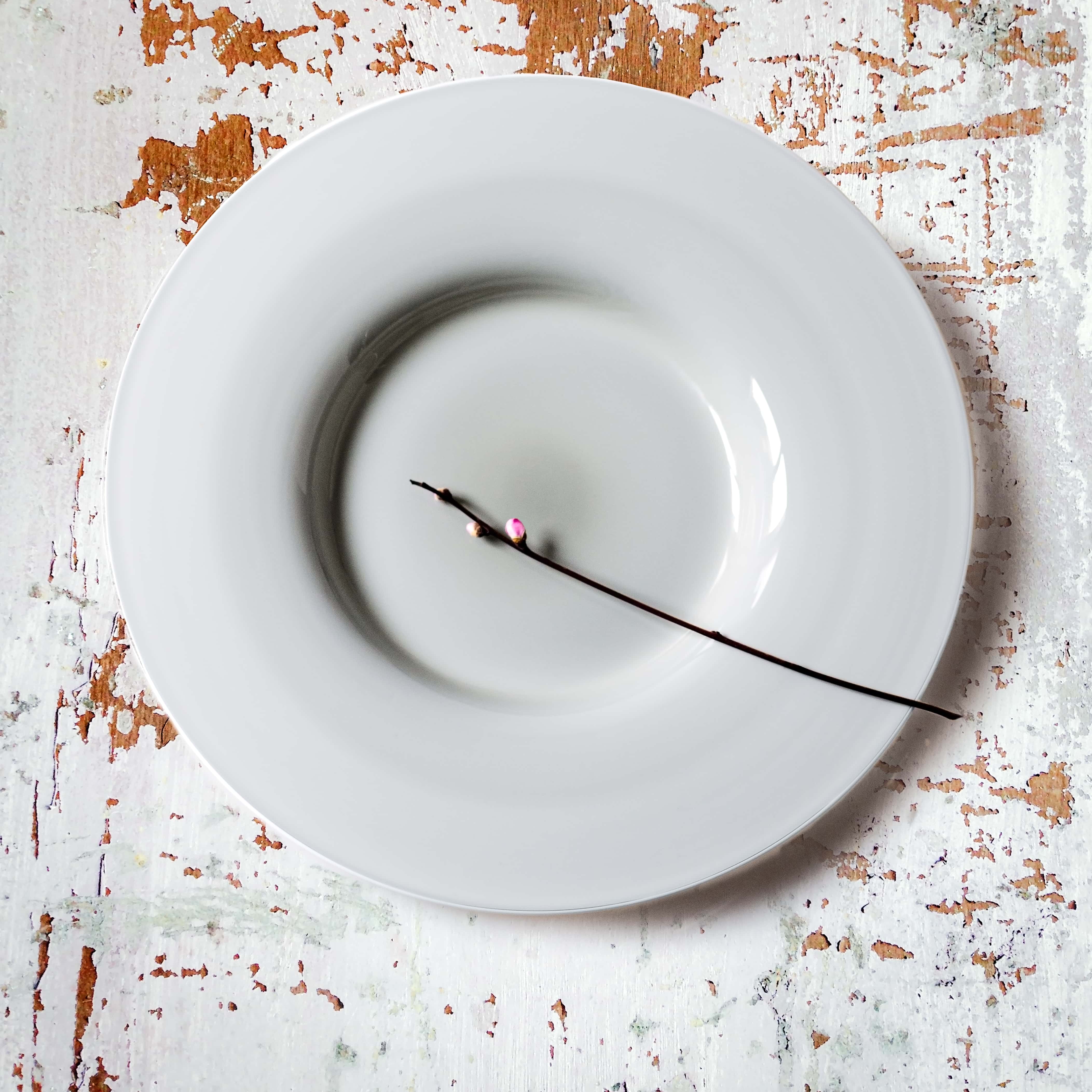 YALI GREY A BORDO CHARGER PLATE