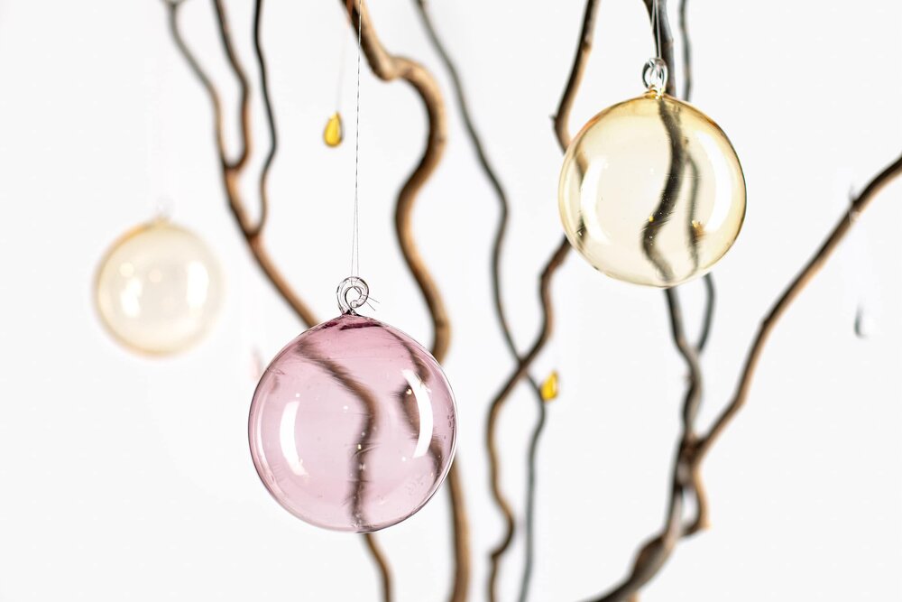 YALI XMAS BAUBLE TRANSPARENT AMETHYST