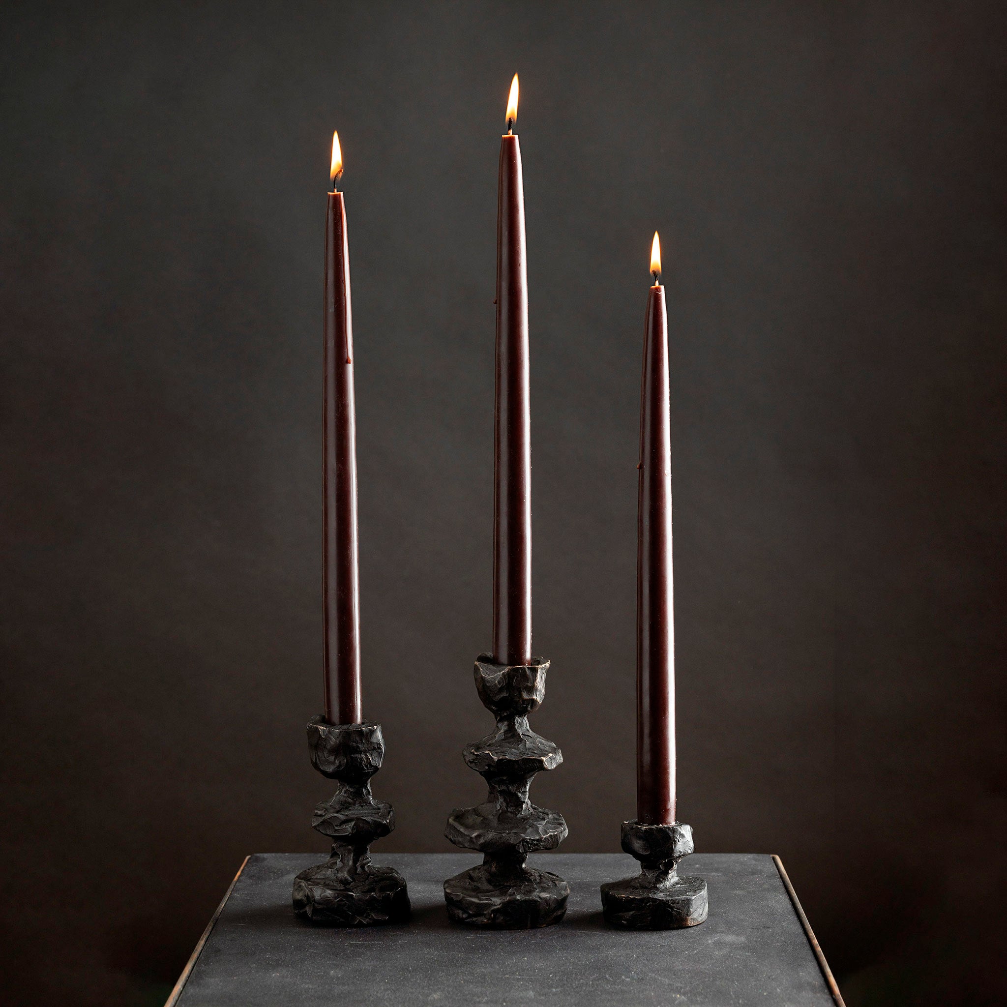 YALI FAMILY CANDLE STICK BLACK MEDIUM