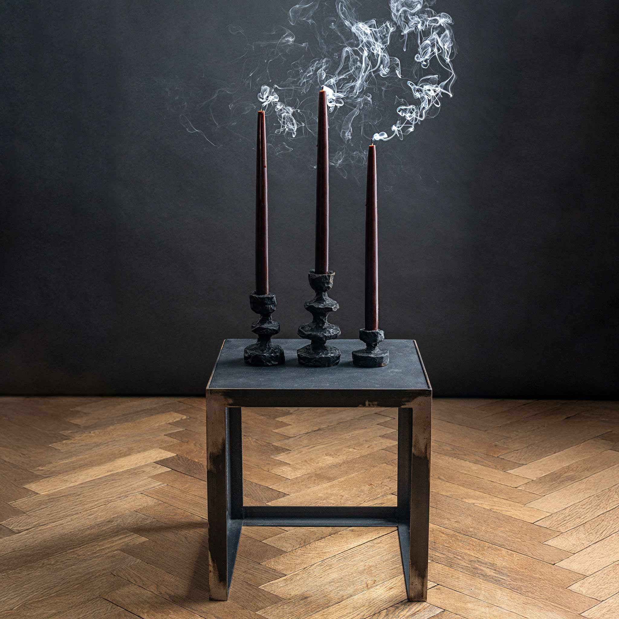 YALI FAMILY CANDLE STICK BLACK LARGE