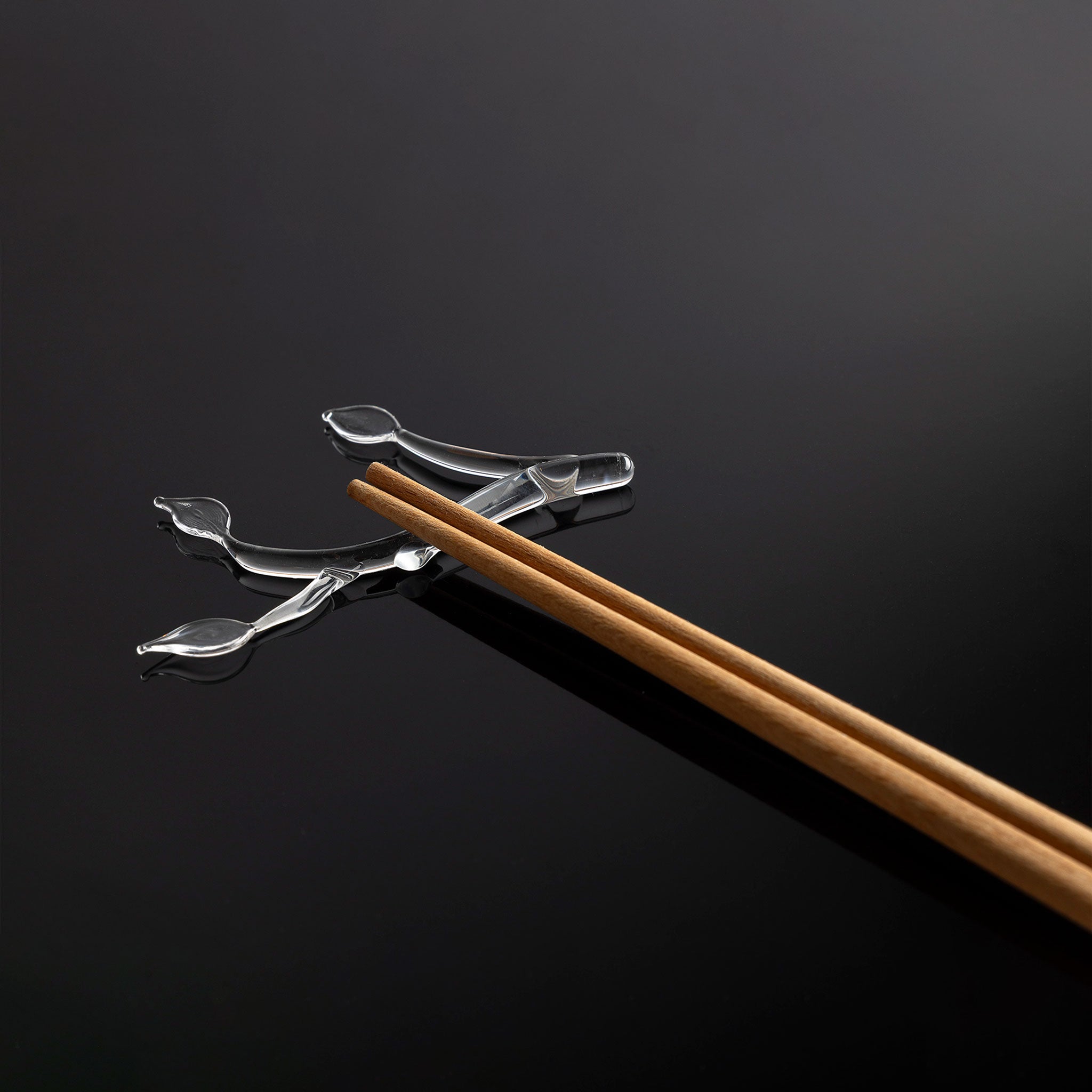 YALI KOMOREBI CHOPSTICK REST CLEAR SET OF TWO