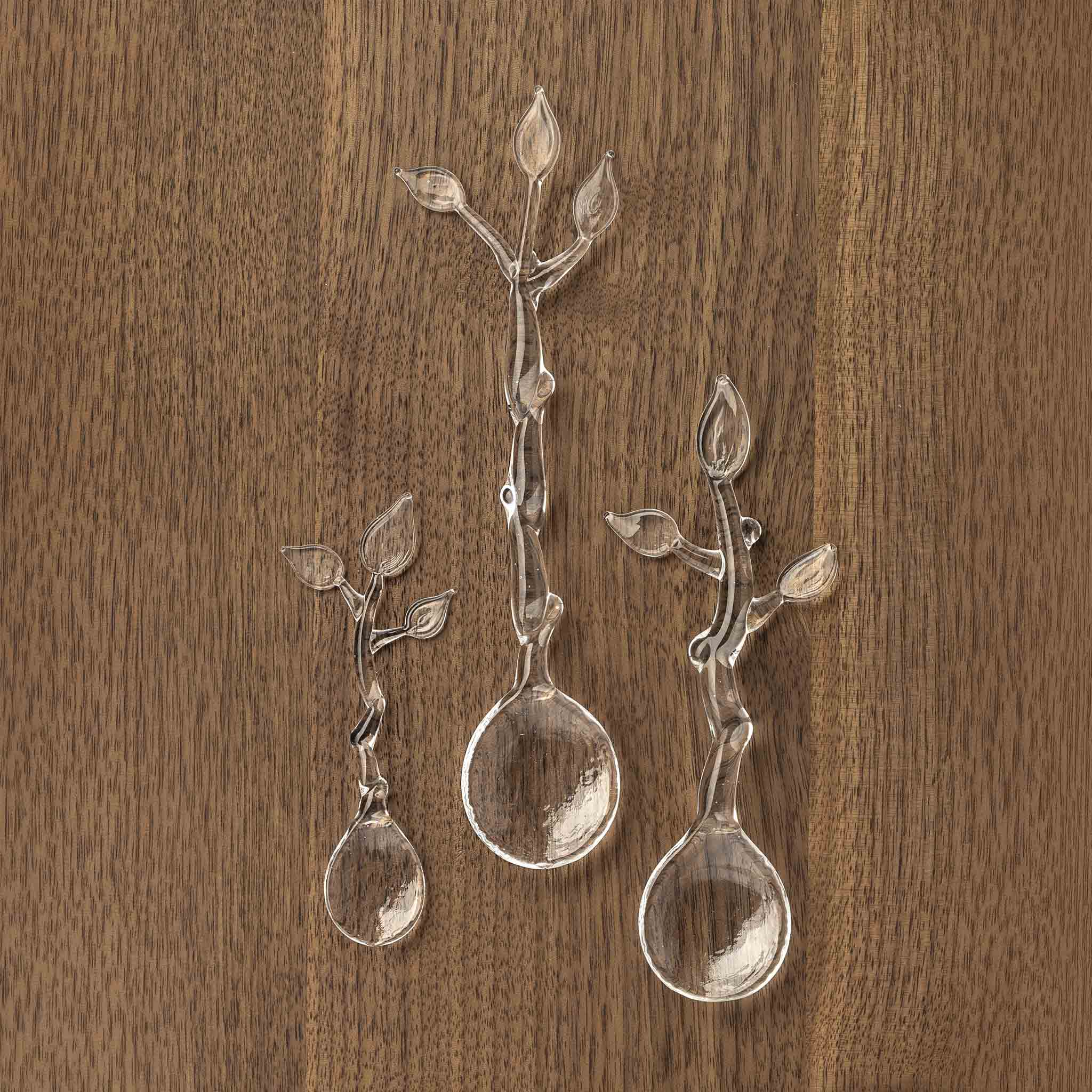 YALI KOMOREBI SPOON CLEAR MEDIUM 