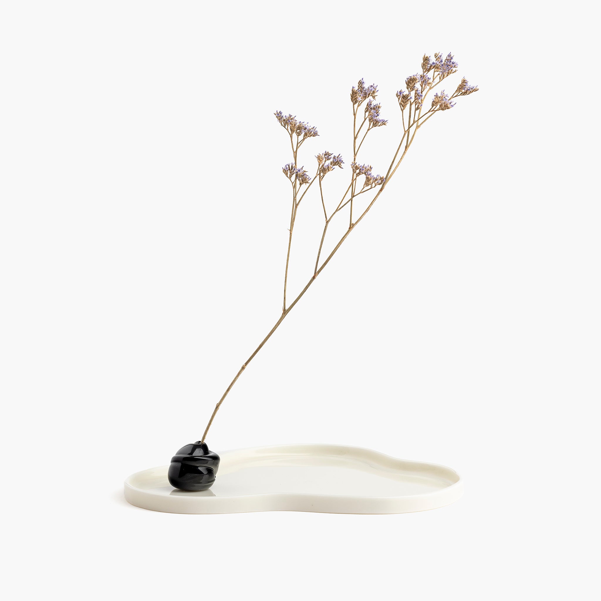 YALI SASSO INCESE HOLDER BLACK